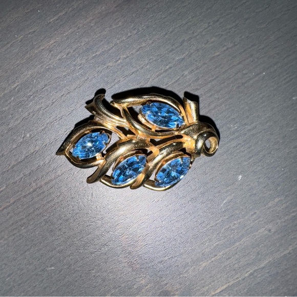 Barclay Jewelry - Vintage Brooch with Oversized Blue Navette Stones * Signed BARCLAY